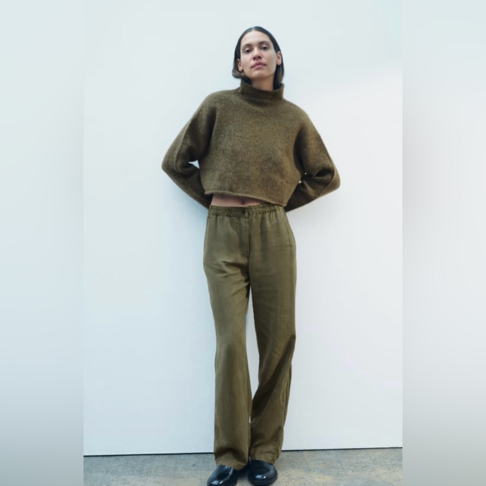 Zara Cropped Cozy Knit Sweater